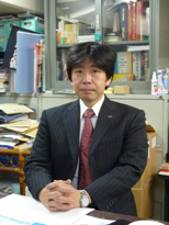新モナ　西村社長.bmp